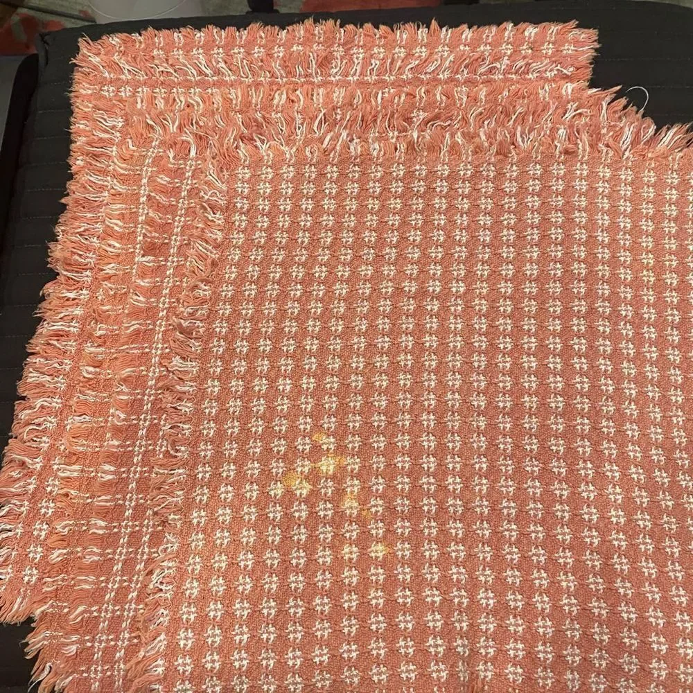 No Brand Table 15 X 15” Place Mat or Napkins